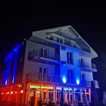 Sunrise Hotel & Camping Struga Extérieur photo