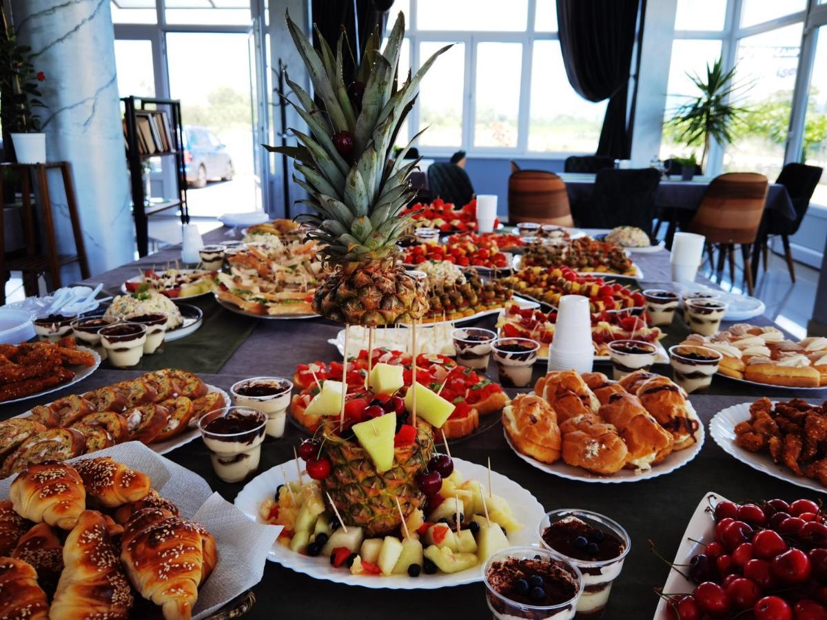 Sunrise Hotel & Camping Struga Extérieur photo