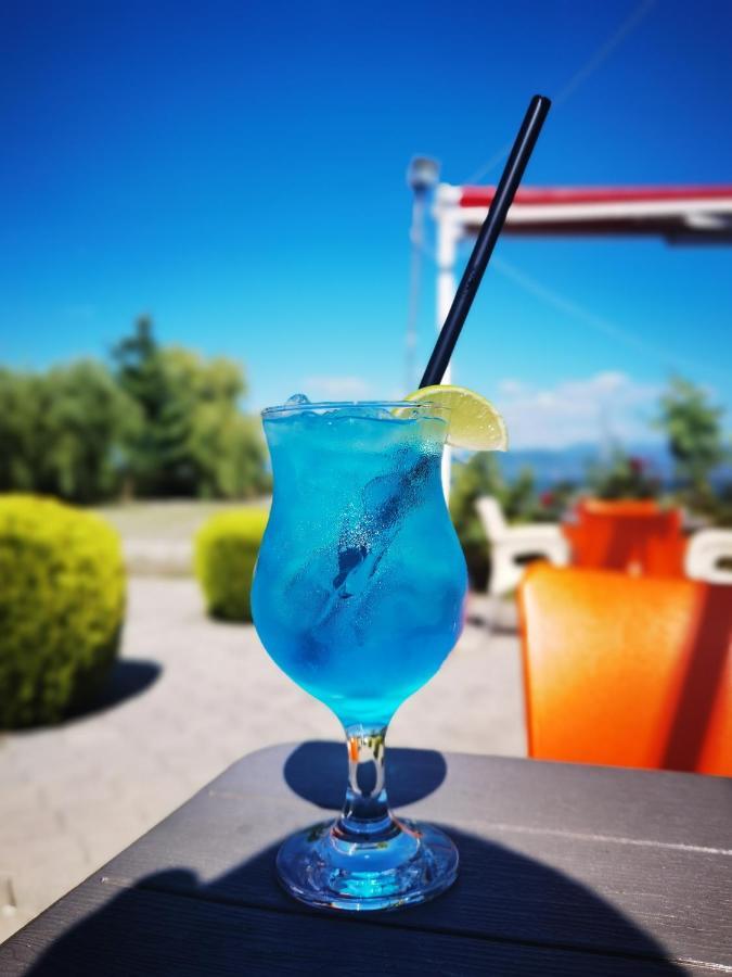 Sunrise Hotel & Camping Struga Extérieur photo