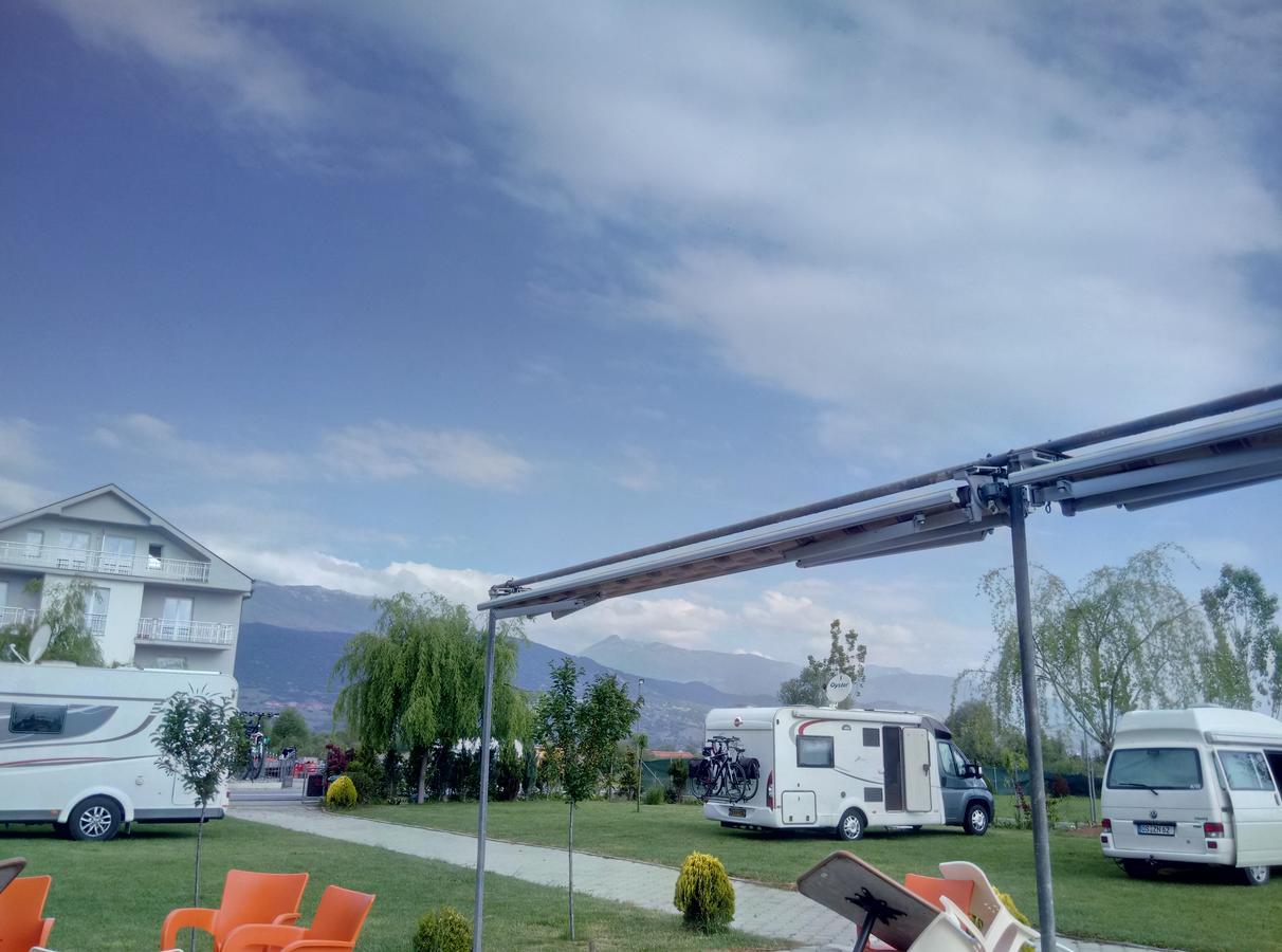 Sunrise Hotel & Camping Struga Extérieur photo