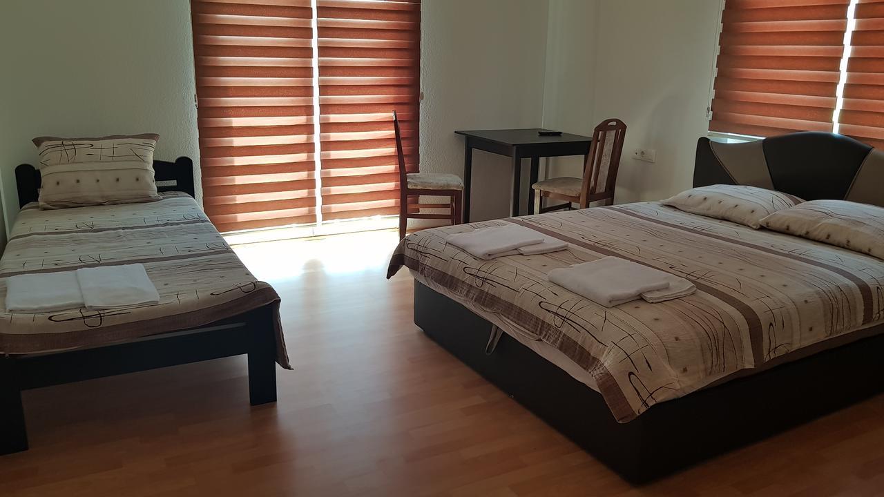 Sunrise Hotel & Camping Struga Extérieur photo