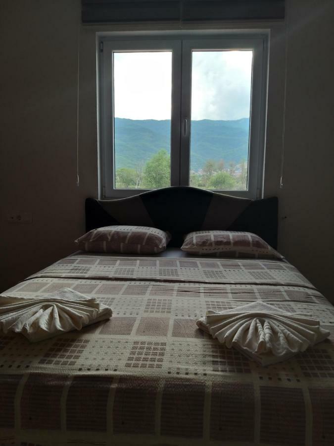 Sunrise Hotel & Camping Struga Extérieur photo